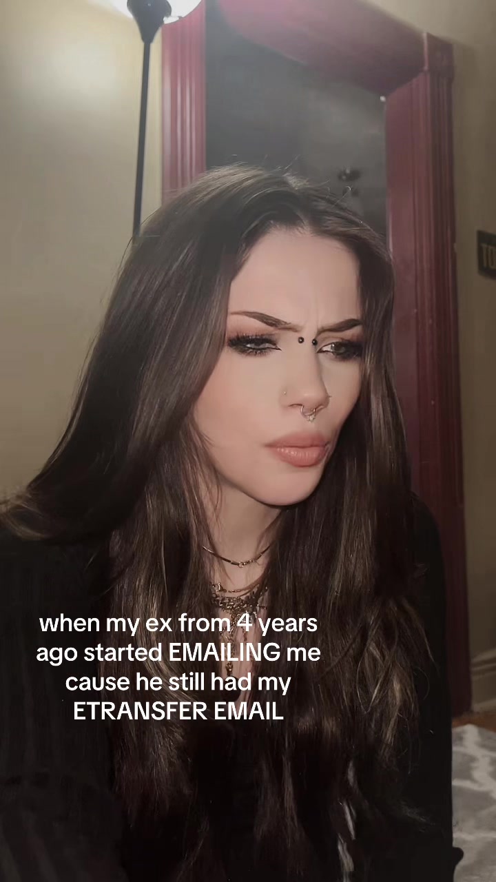 @r.eece.d