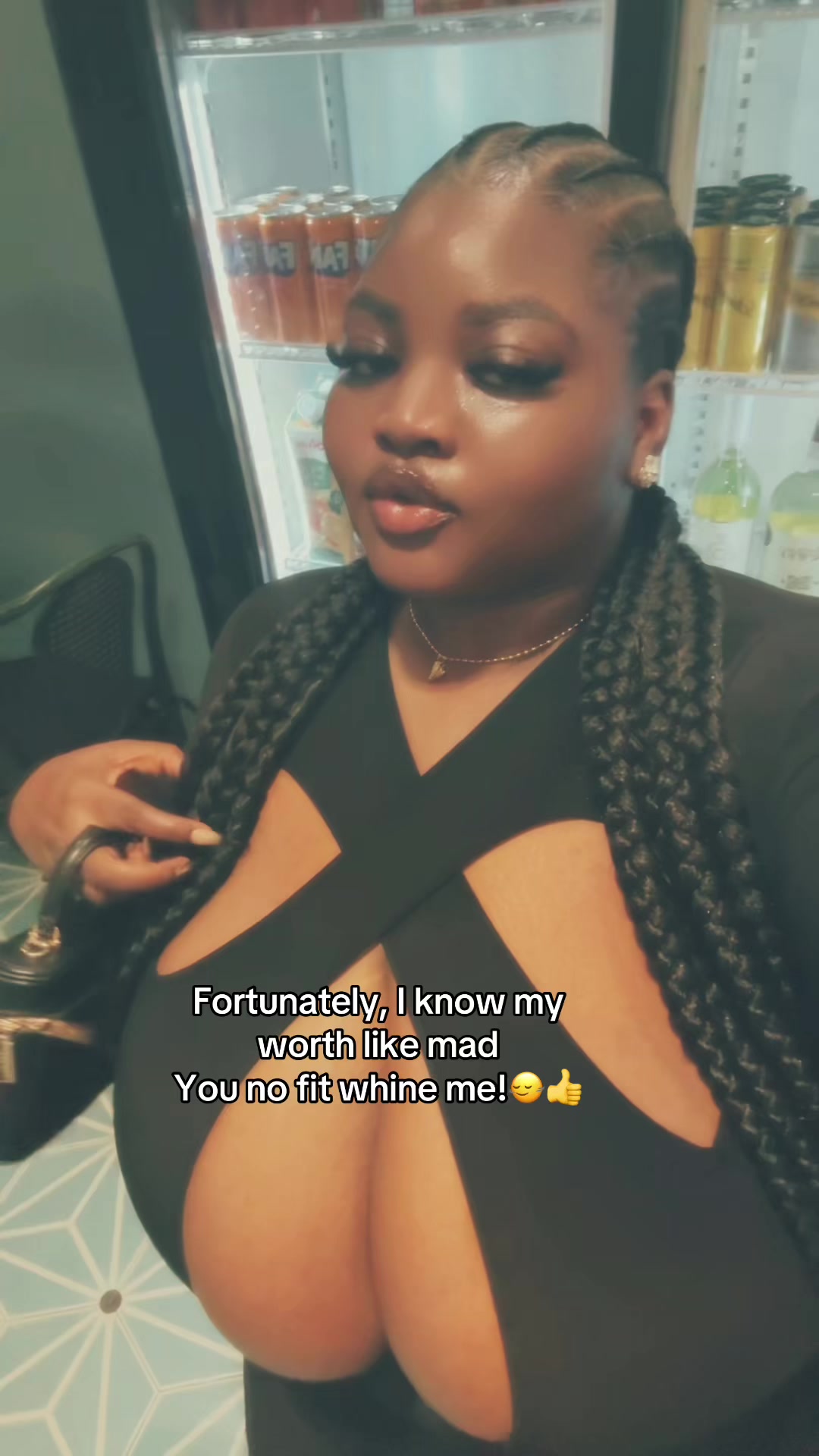 @AYOMIDE_CHASE🌸