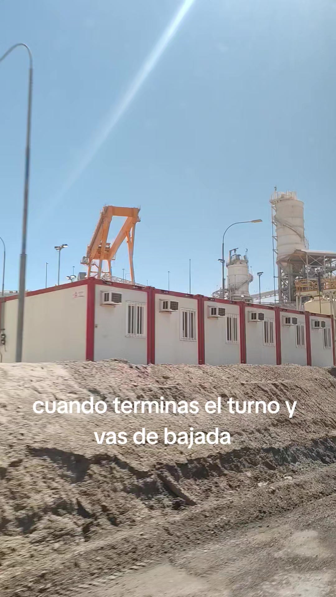 @Yann Valdivia