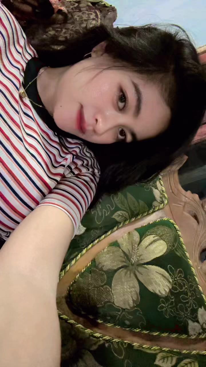 @putri bhawell
