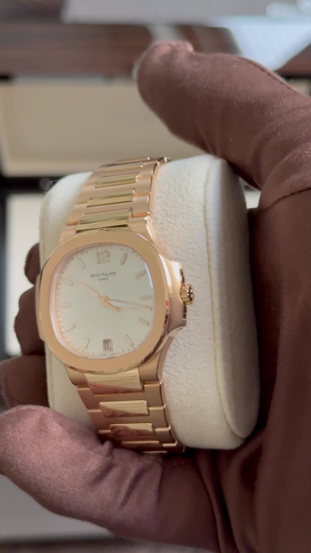 @thewatchroom