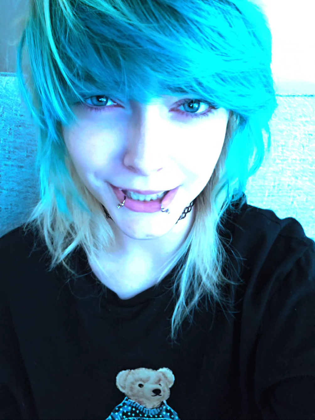 @☆-Twisty-☆ ( ´-ω・)︻┻┳══━一