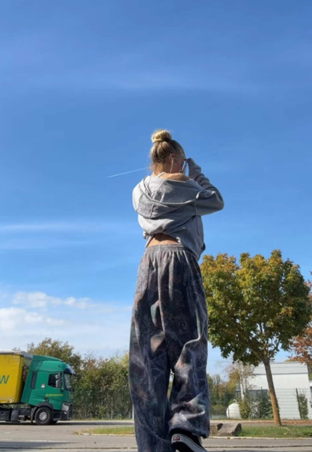 @𝑴𝑨𝑹𝑳𝑨🦦