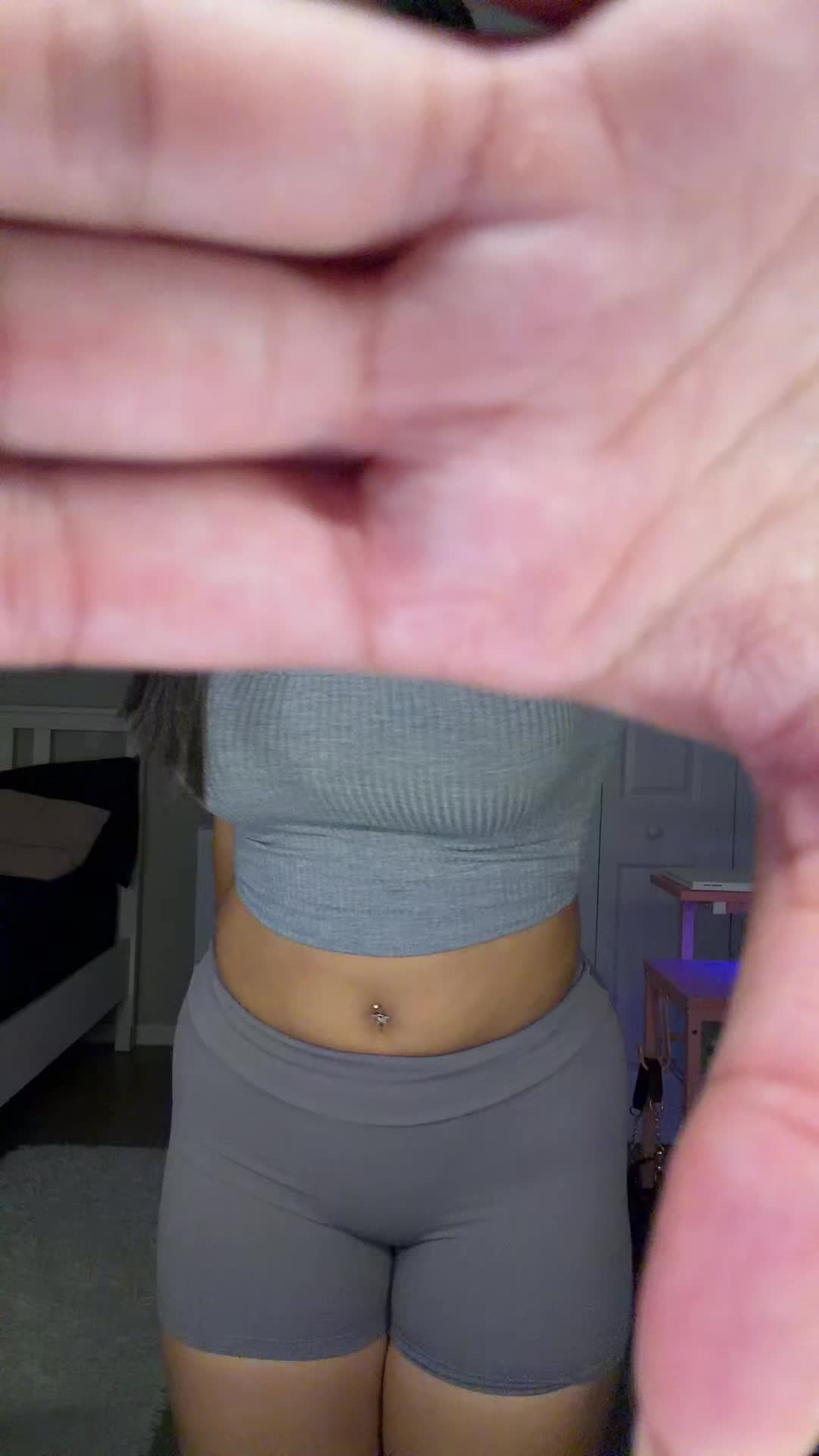 @Niya Santia