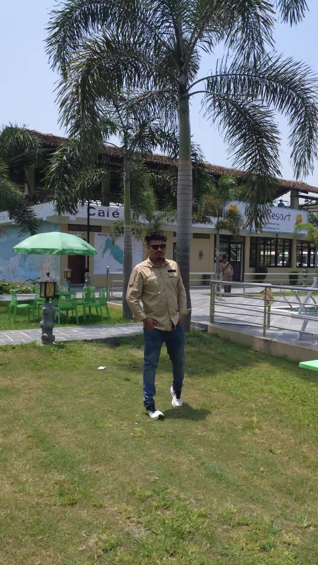 @आshmaan Yogi