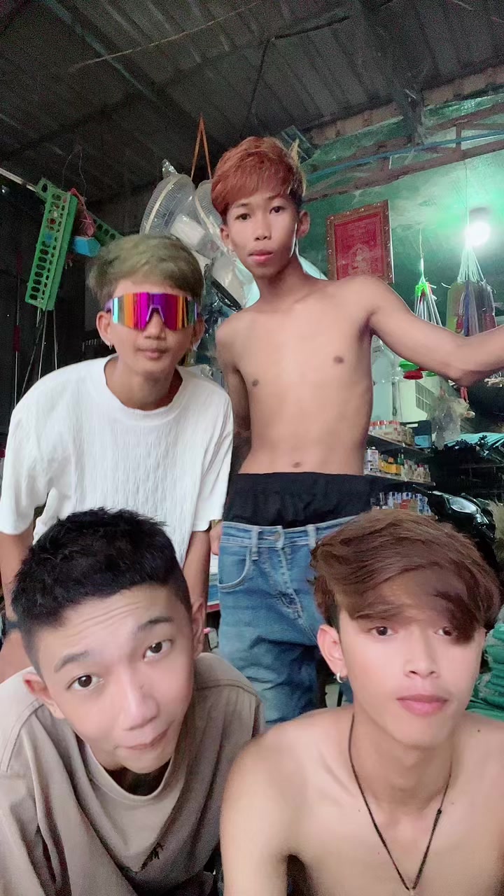 @kiipom🚶♂️➡️