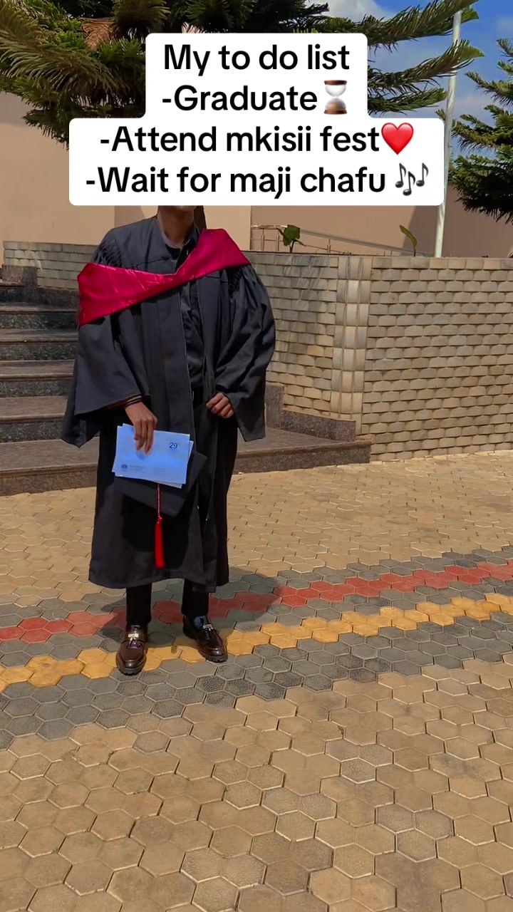 @📚ÕGÅRÓ_ISÀAC🇰🇪