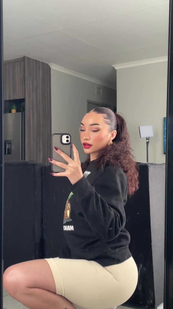 @Kaylen January✨🧿