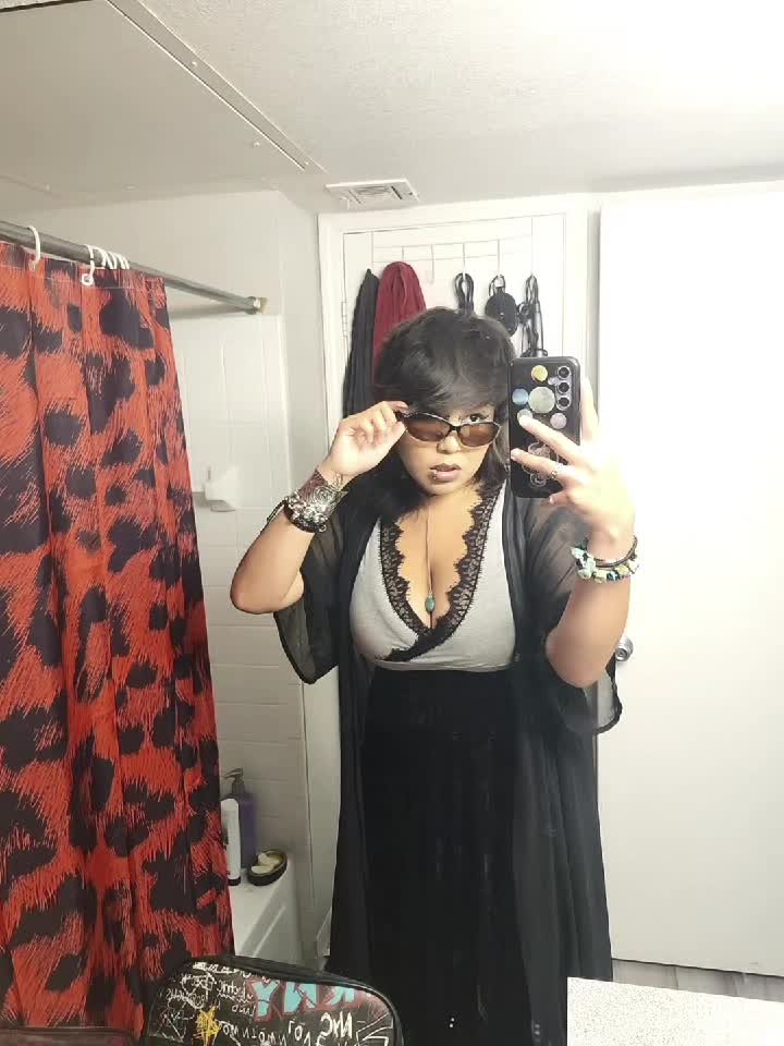 @theskysfallingg