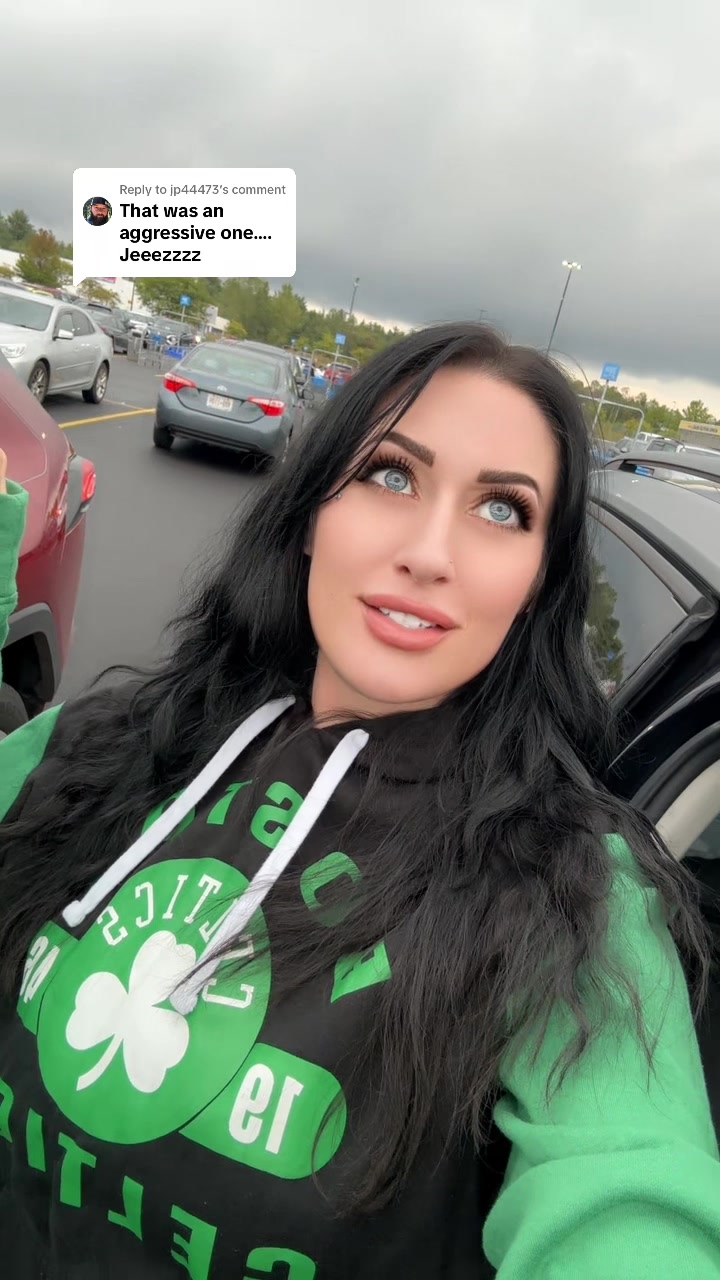 @Valentina Marie