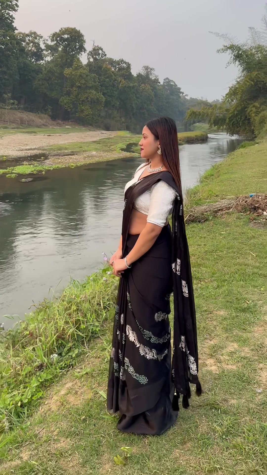 @Elisha Mahato🖤