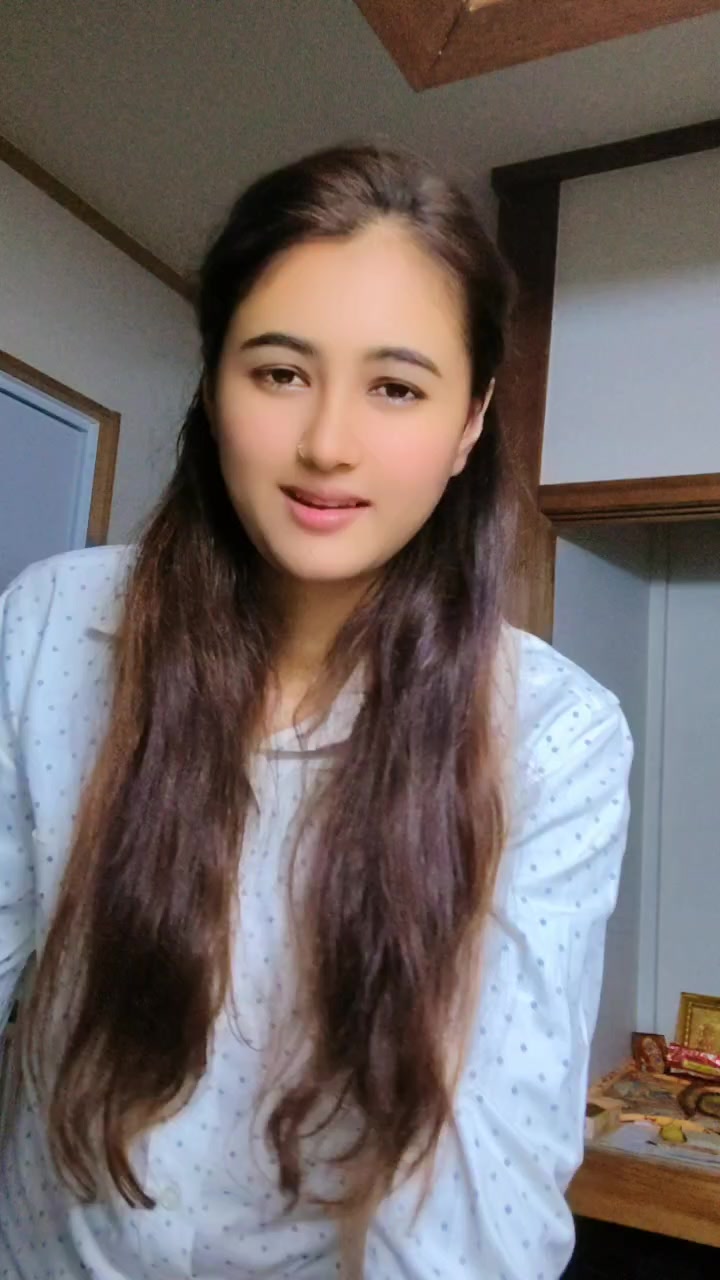 @JANU❤️💫