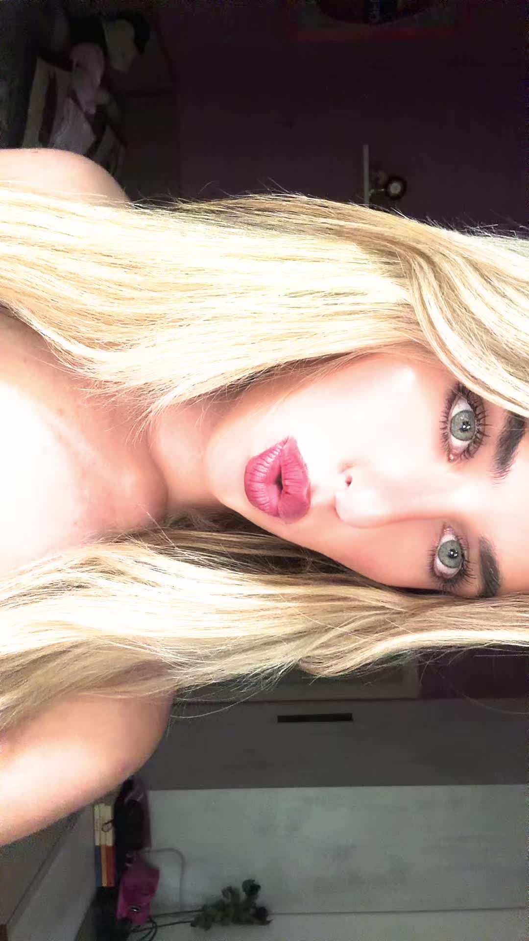 @Bibi