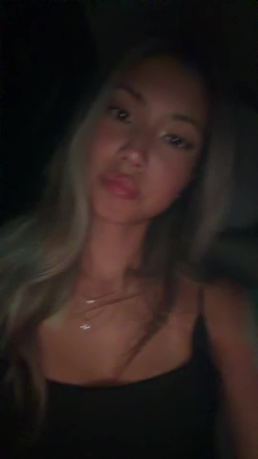 @y