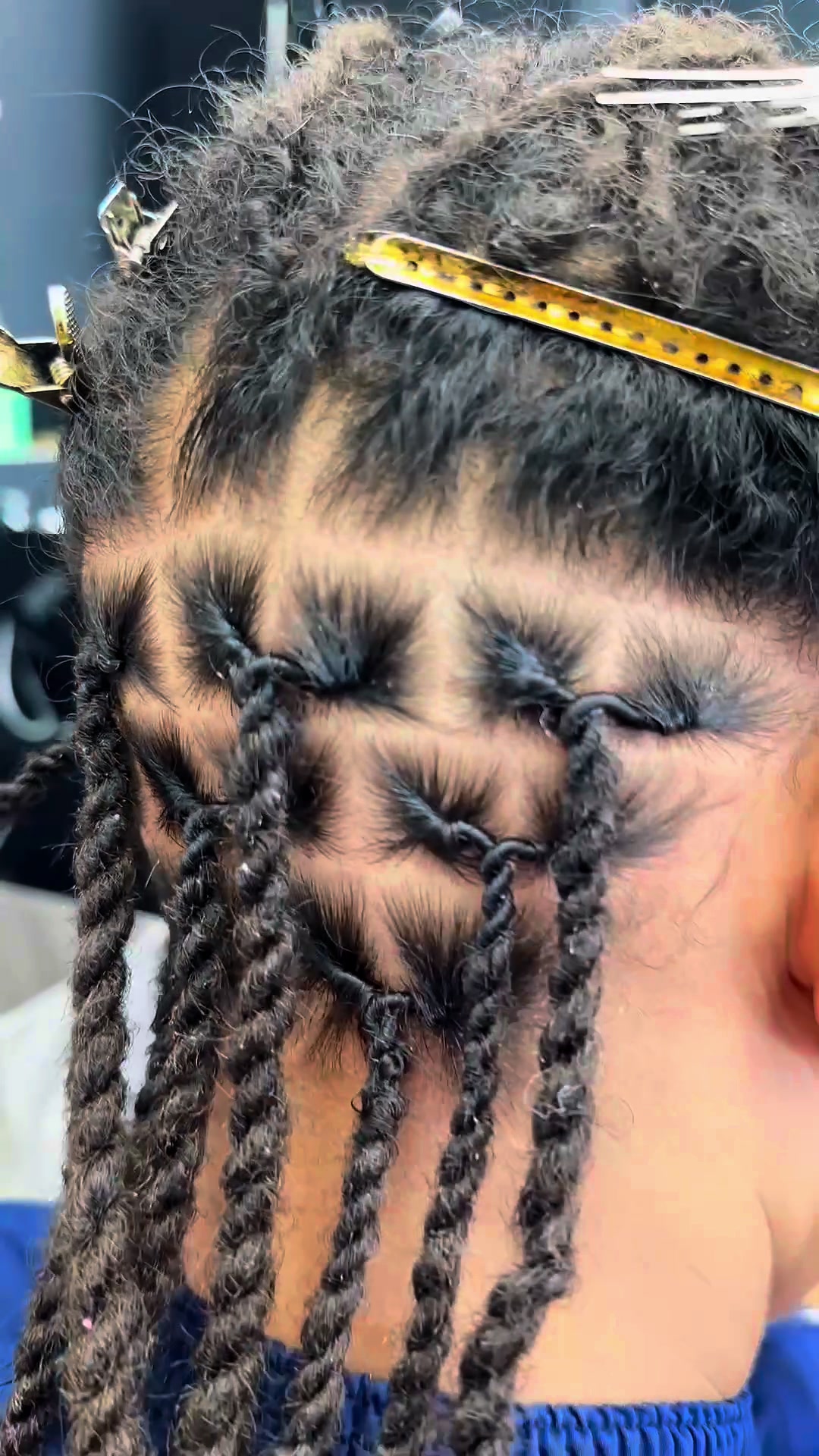 @hino_locs