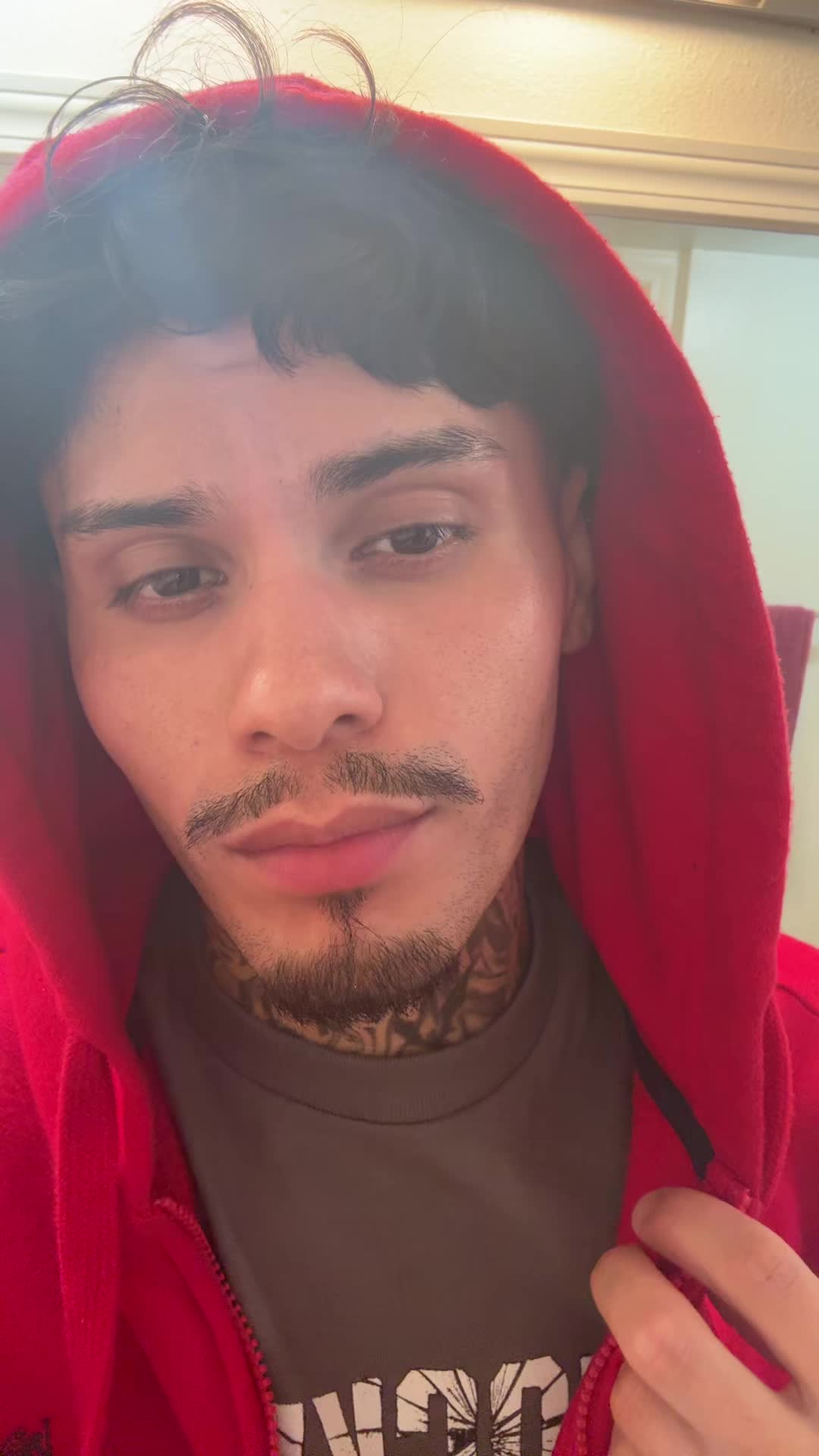 @e