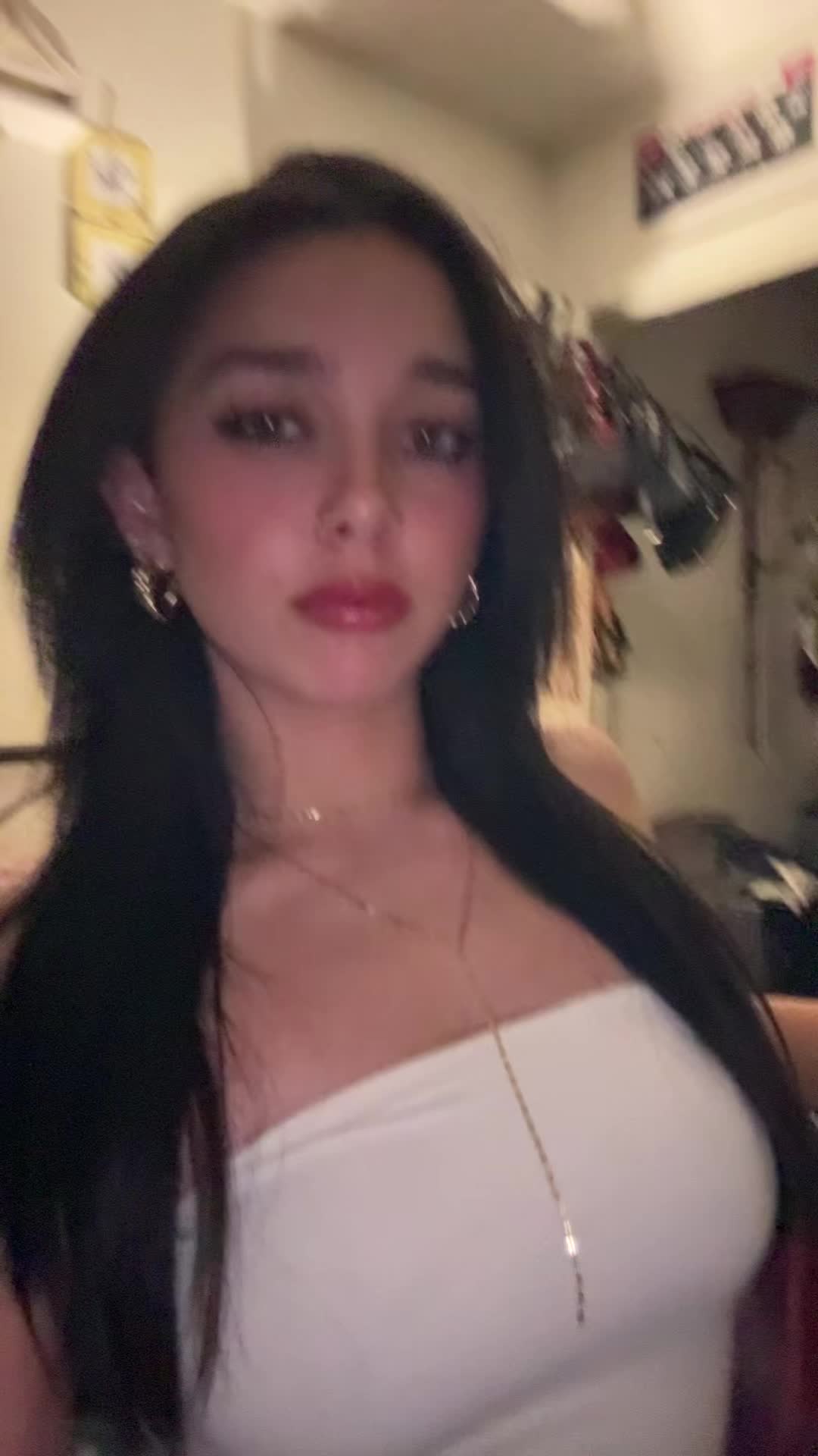 @️