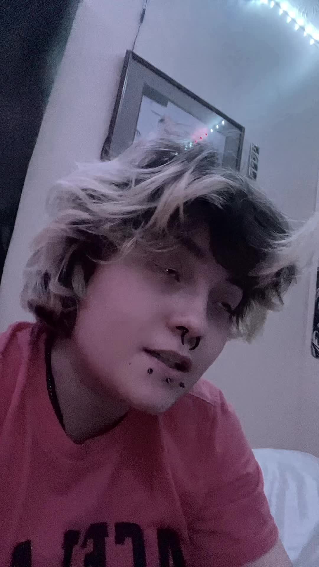 @👑