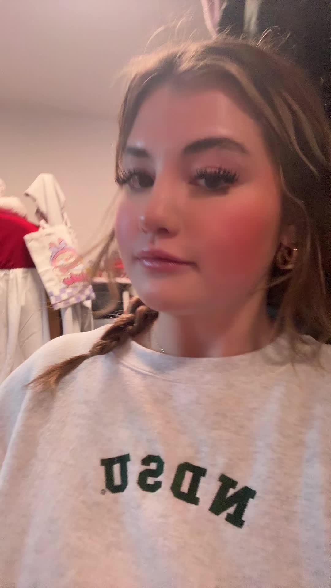 @isabella 💜