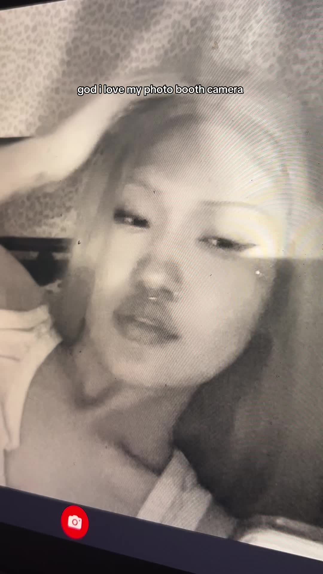 @Cay._.otic