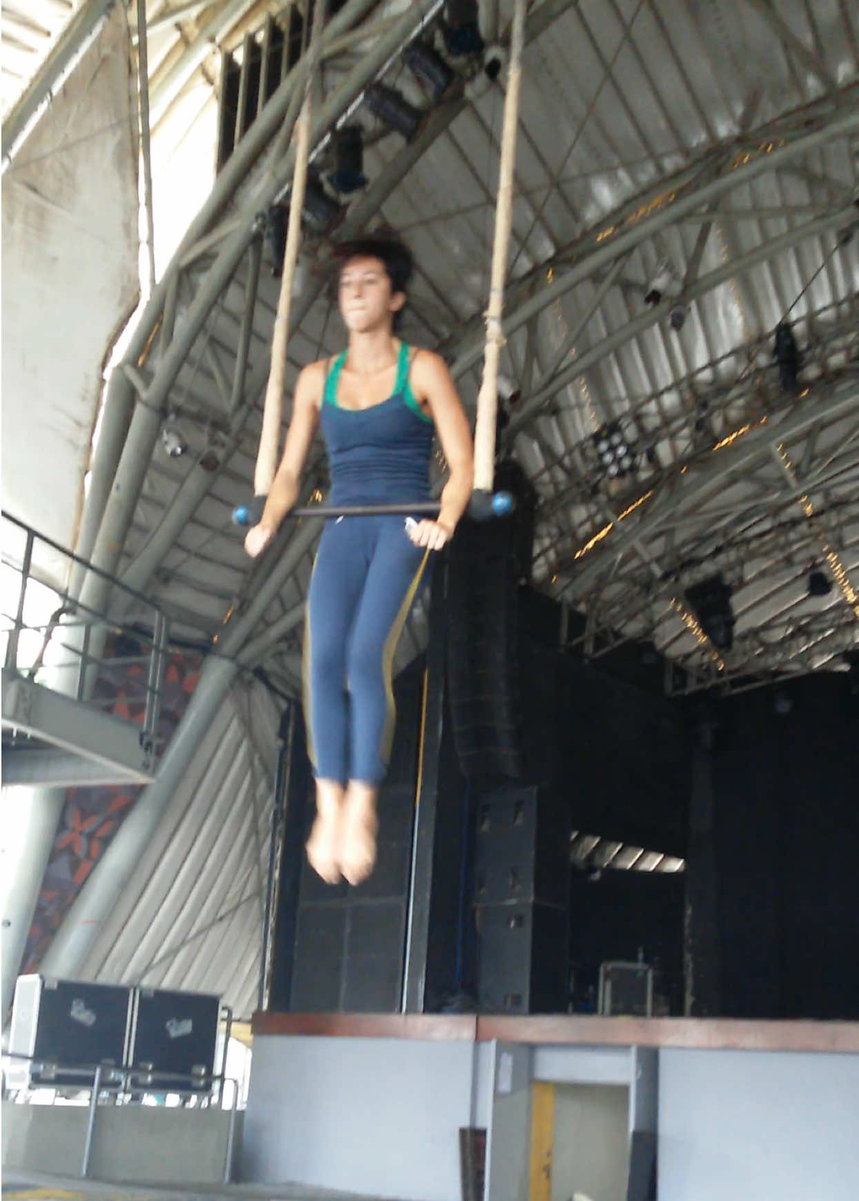 @Cirquenastics