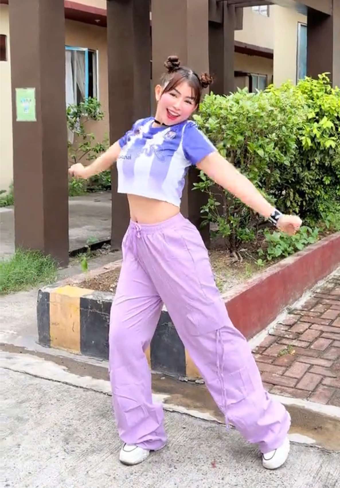 @JingkyMoves