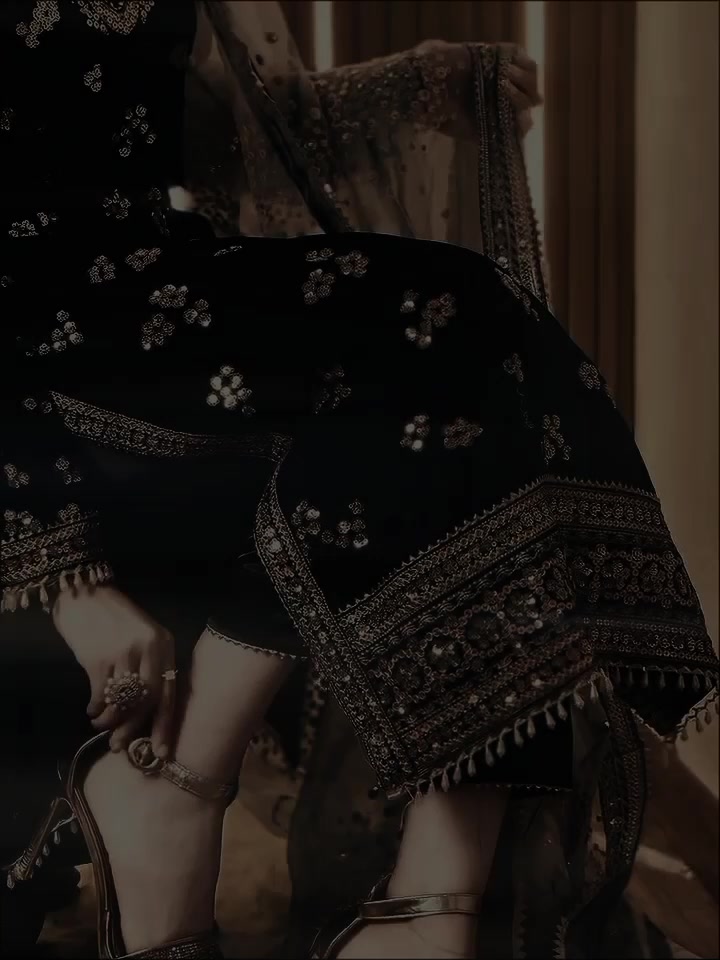 @🦋 ⟡Anaya⟡Kakar⟡