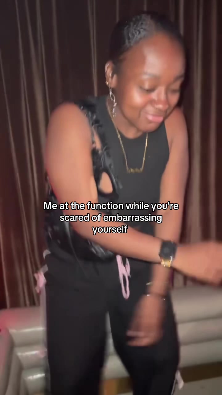 @Tee