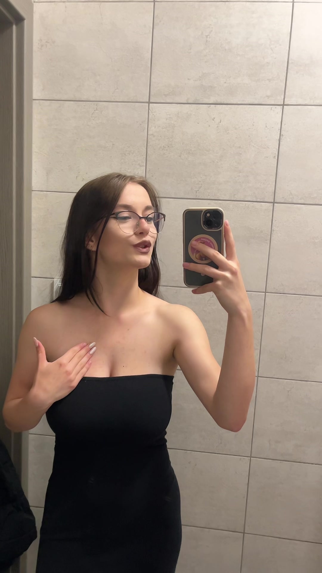 @<3