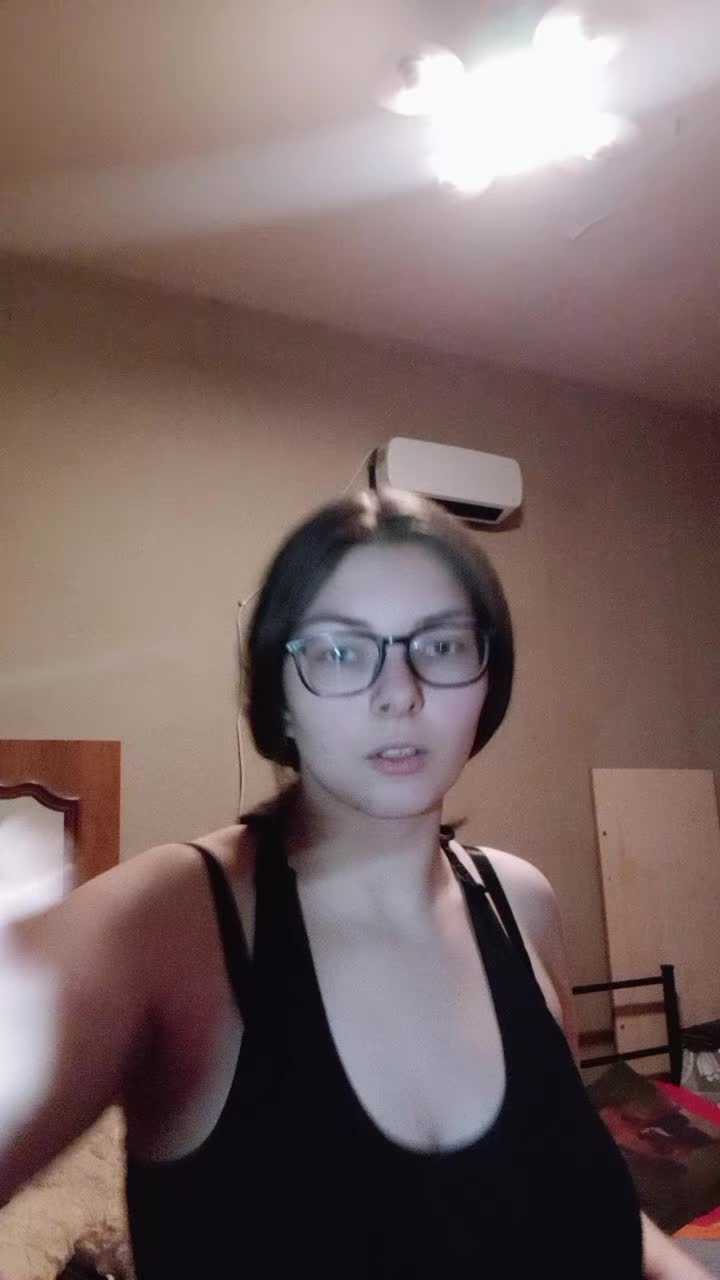 @Victoria🇪🇸🇧🇪🇮🇩