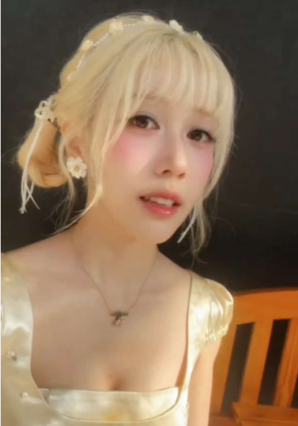 @Hậu Hoàng