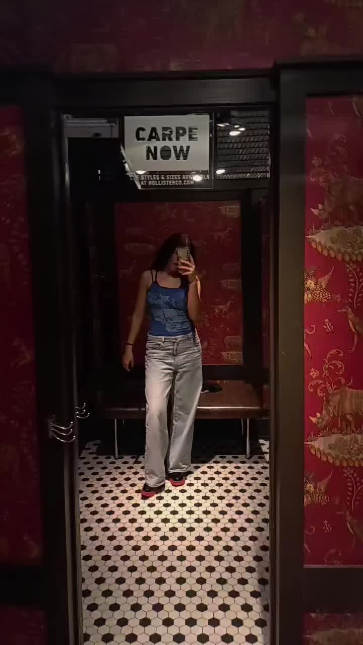 @😼