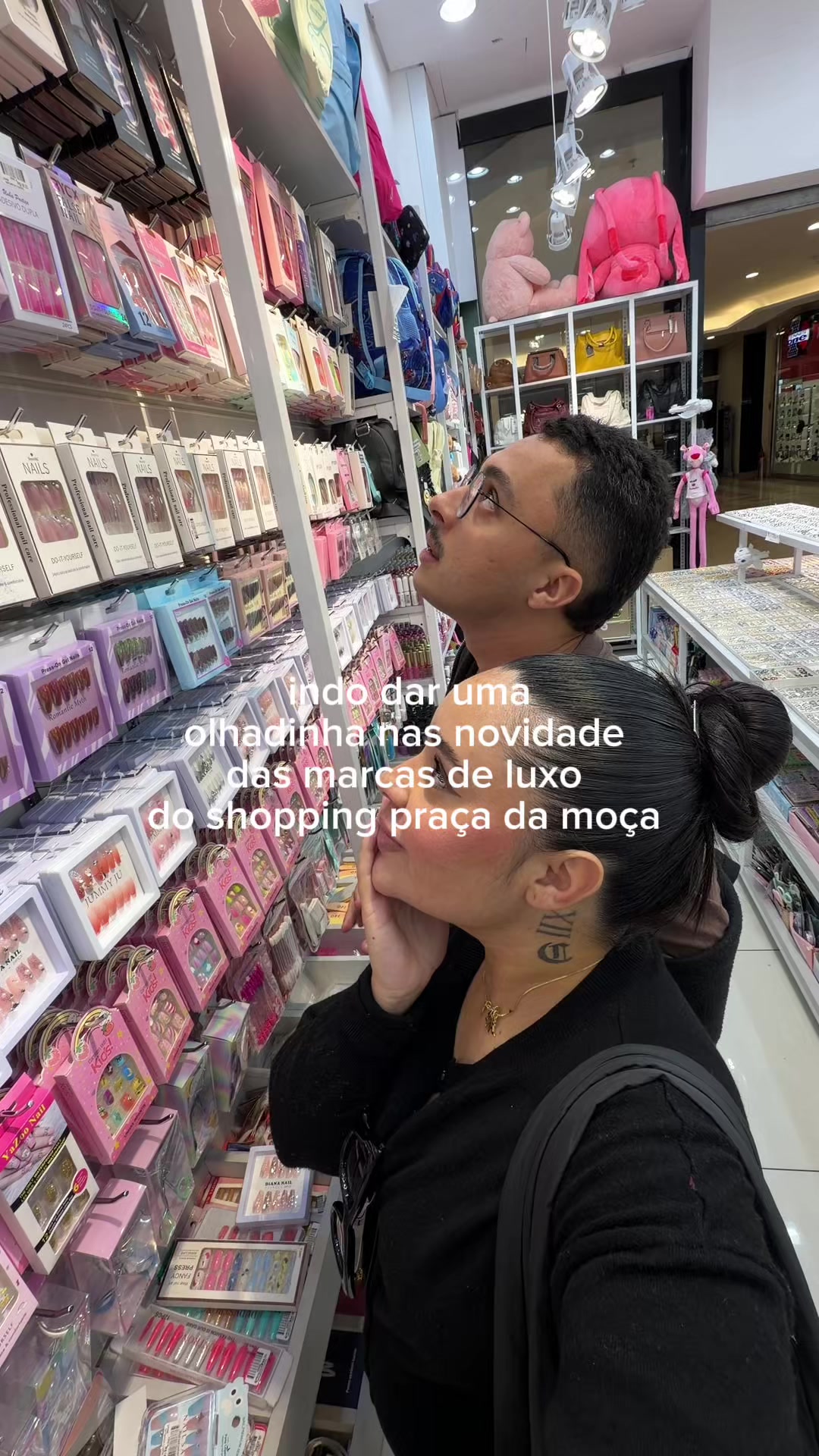 @bella