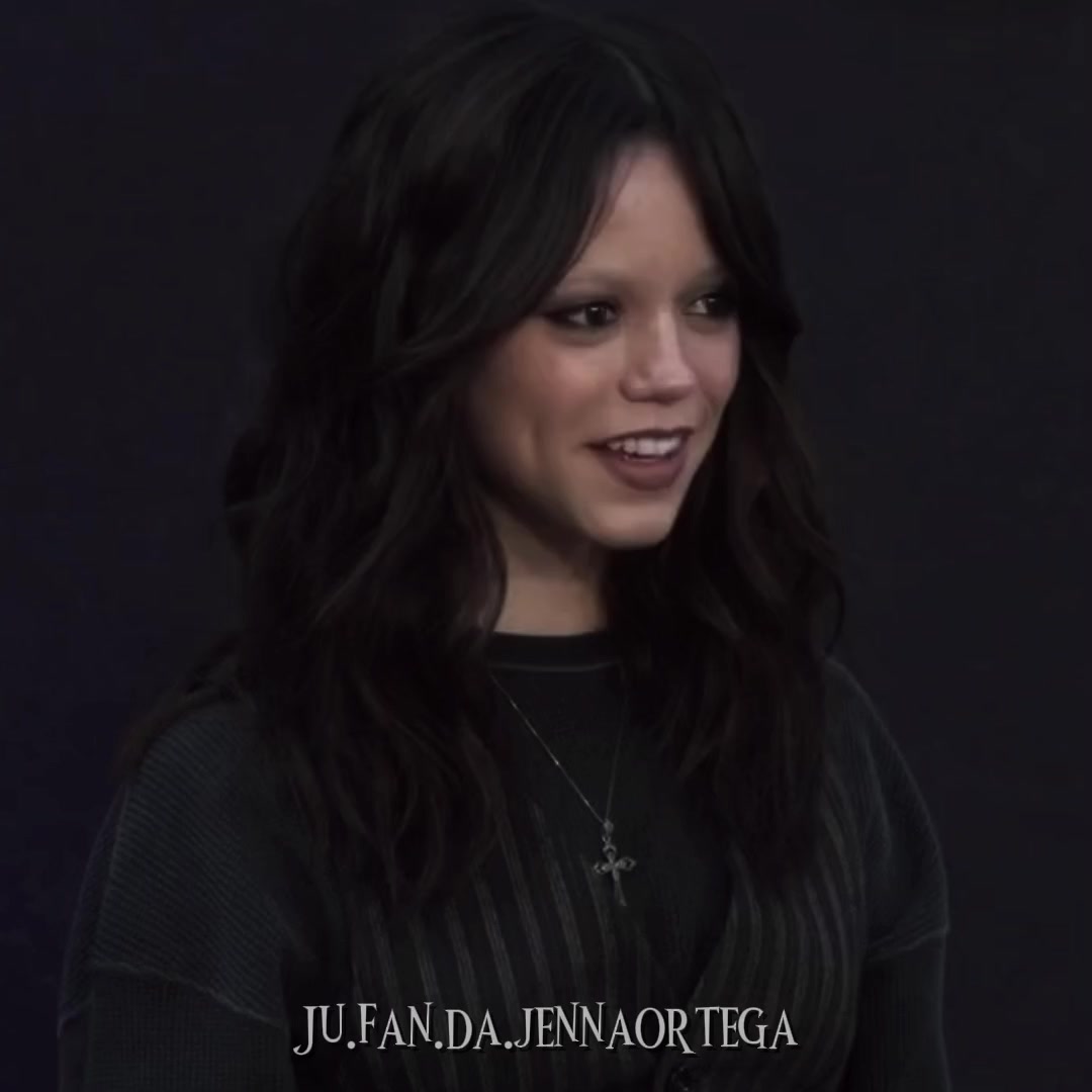 @(Ju) f&atilde; da Jenna Ortega 🥝🎧