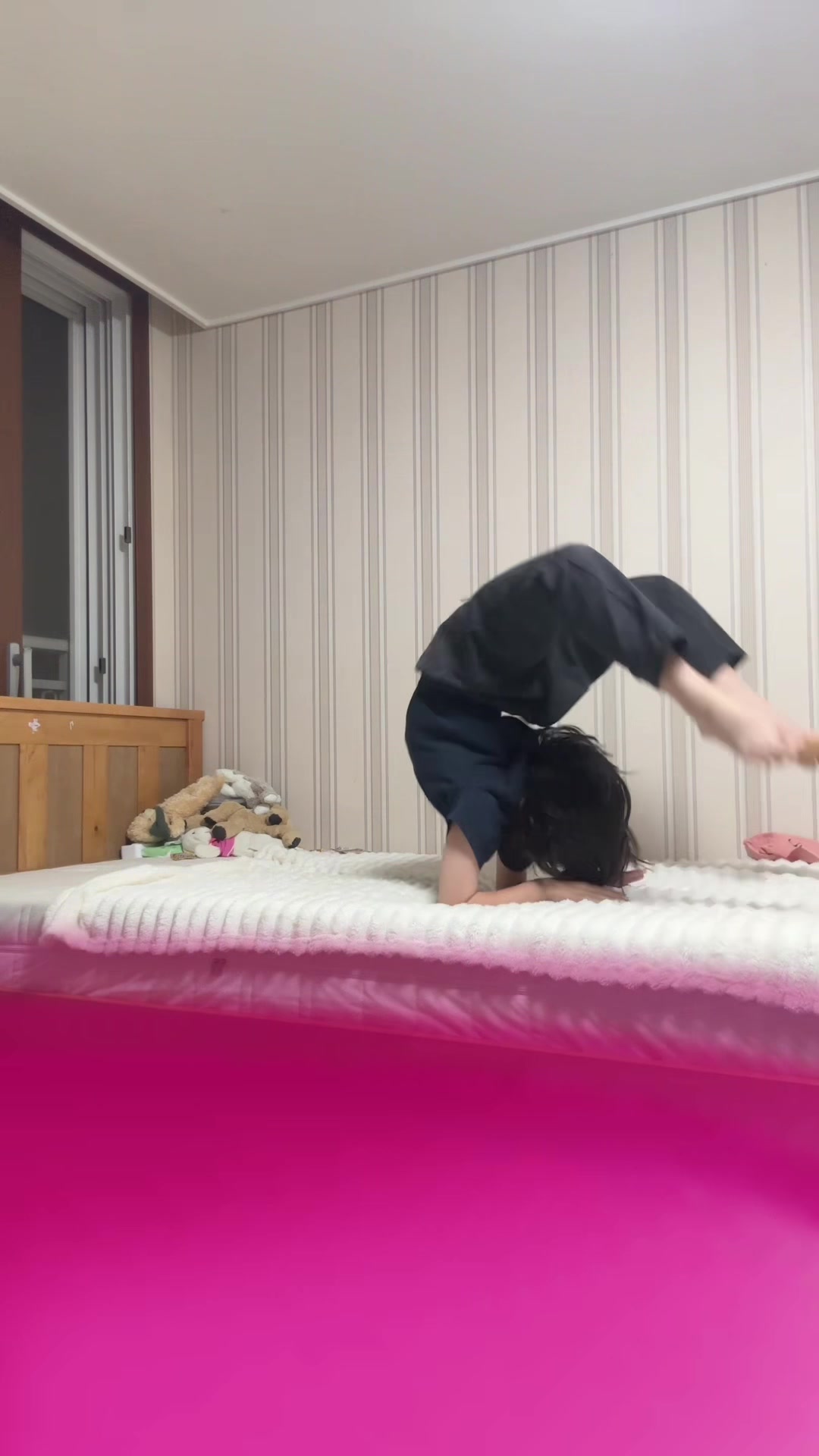 @지유보다 못생긴 뽀얁🤸&zwj;♀️