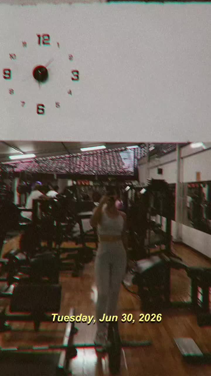 @𝑚𝑖𝑎 𝑚𝑜𝑛𝑡𝑜𝑦𝑎
