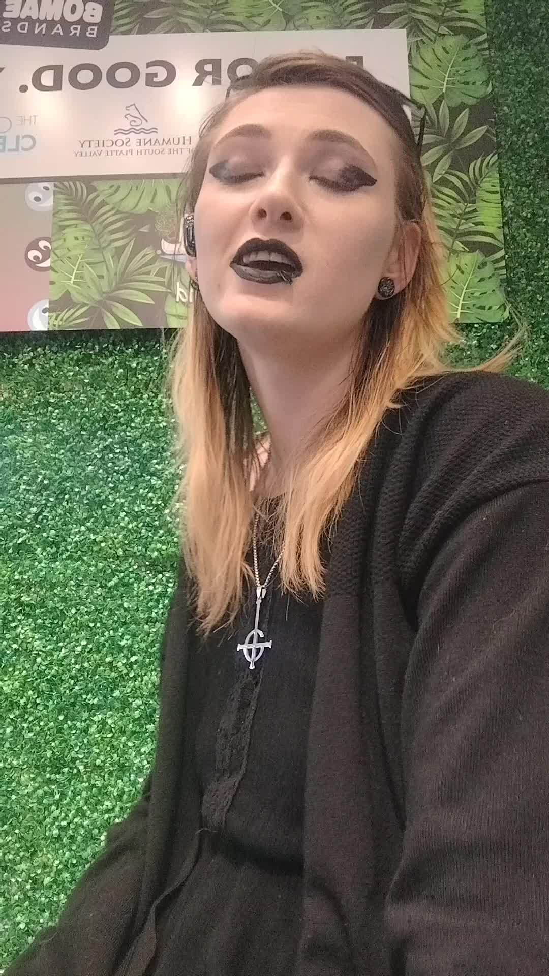 @Goth Mortician