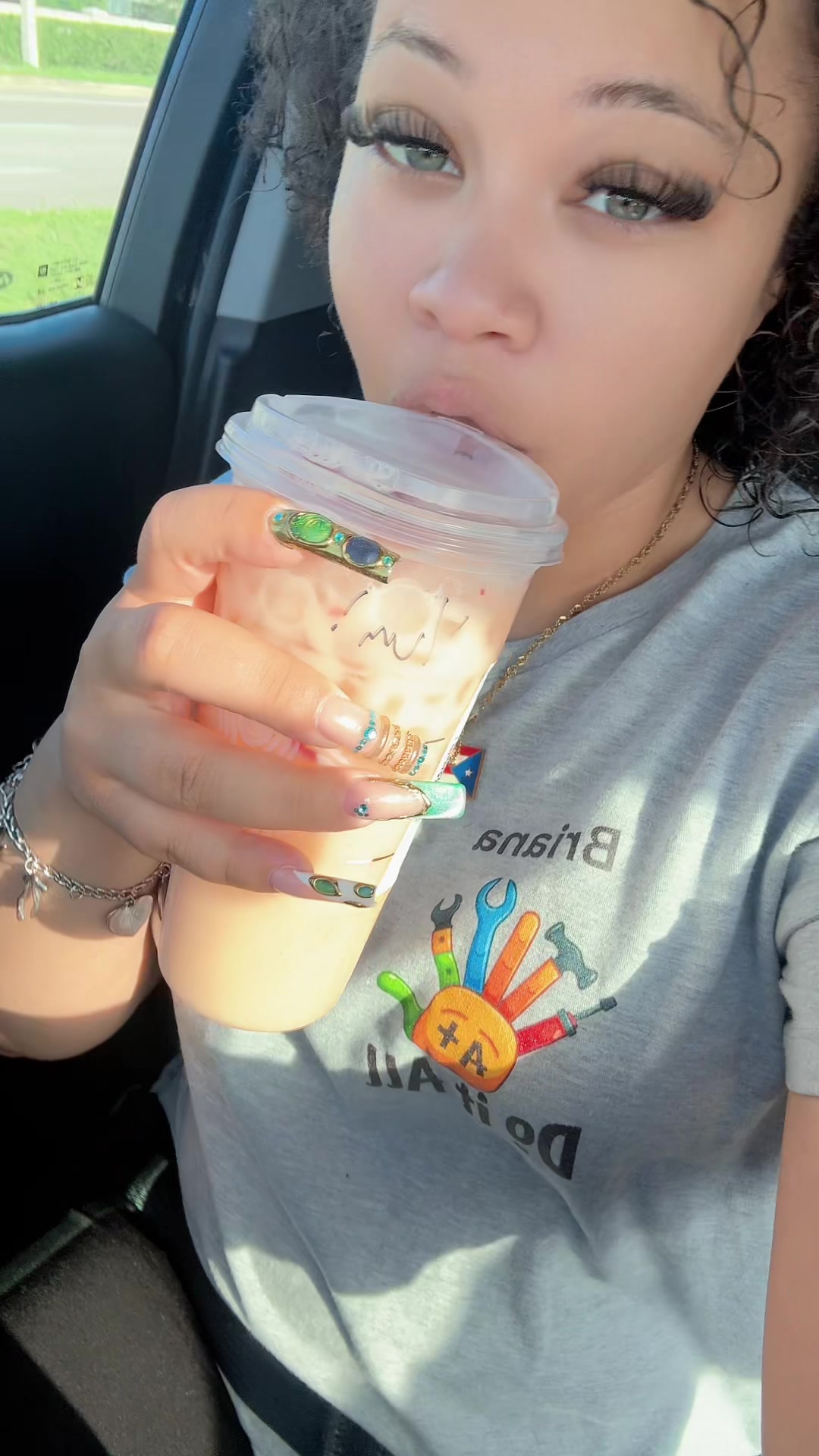 @realbriananicole