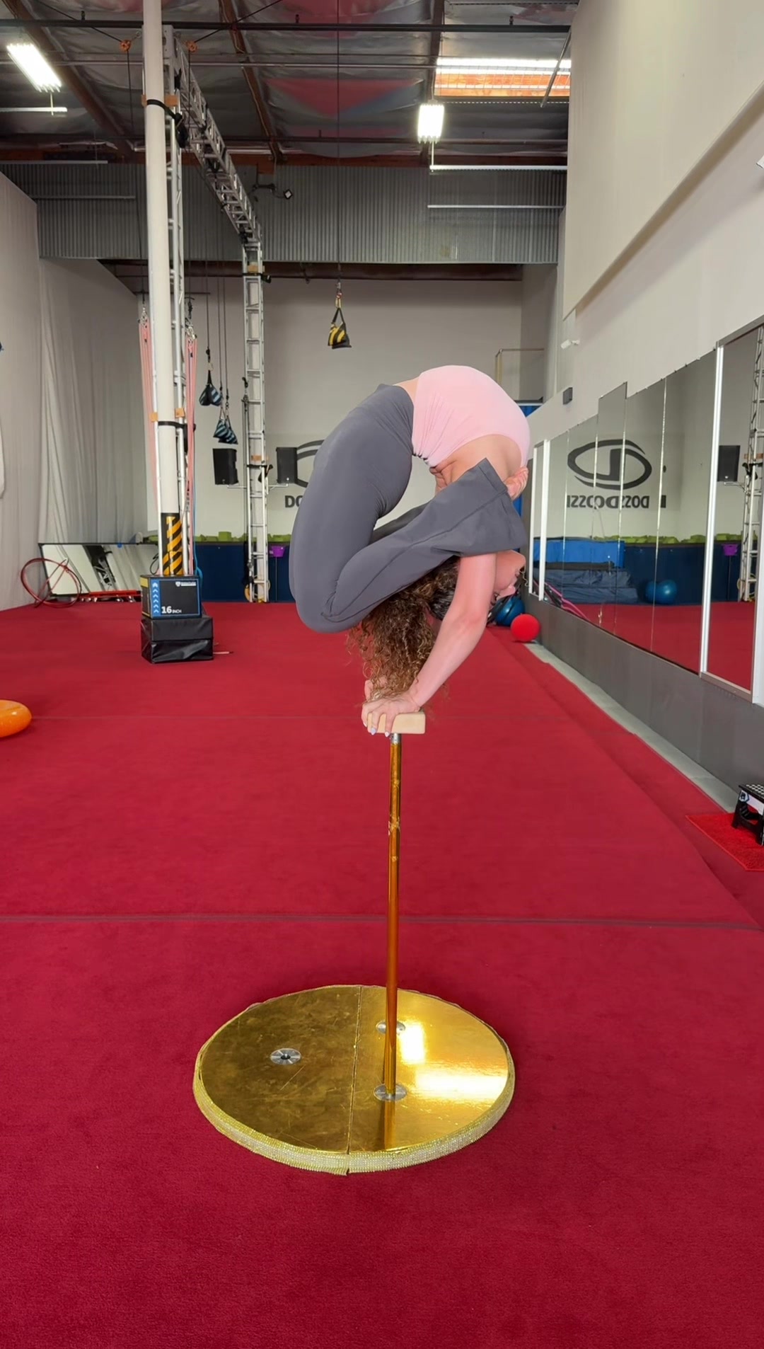 @Sofie Dossi