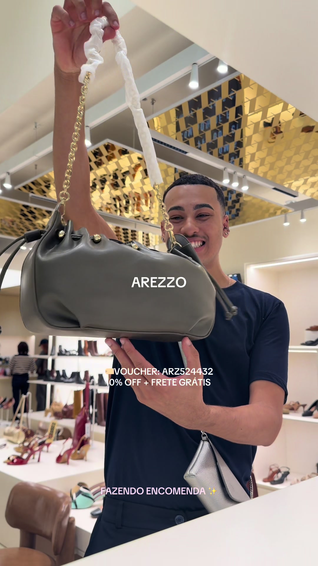 @Dennis Arezzo| ARZ524432