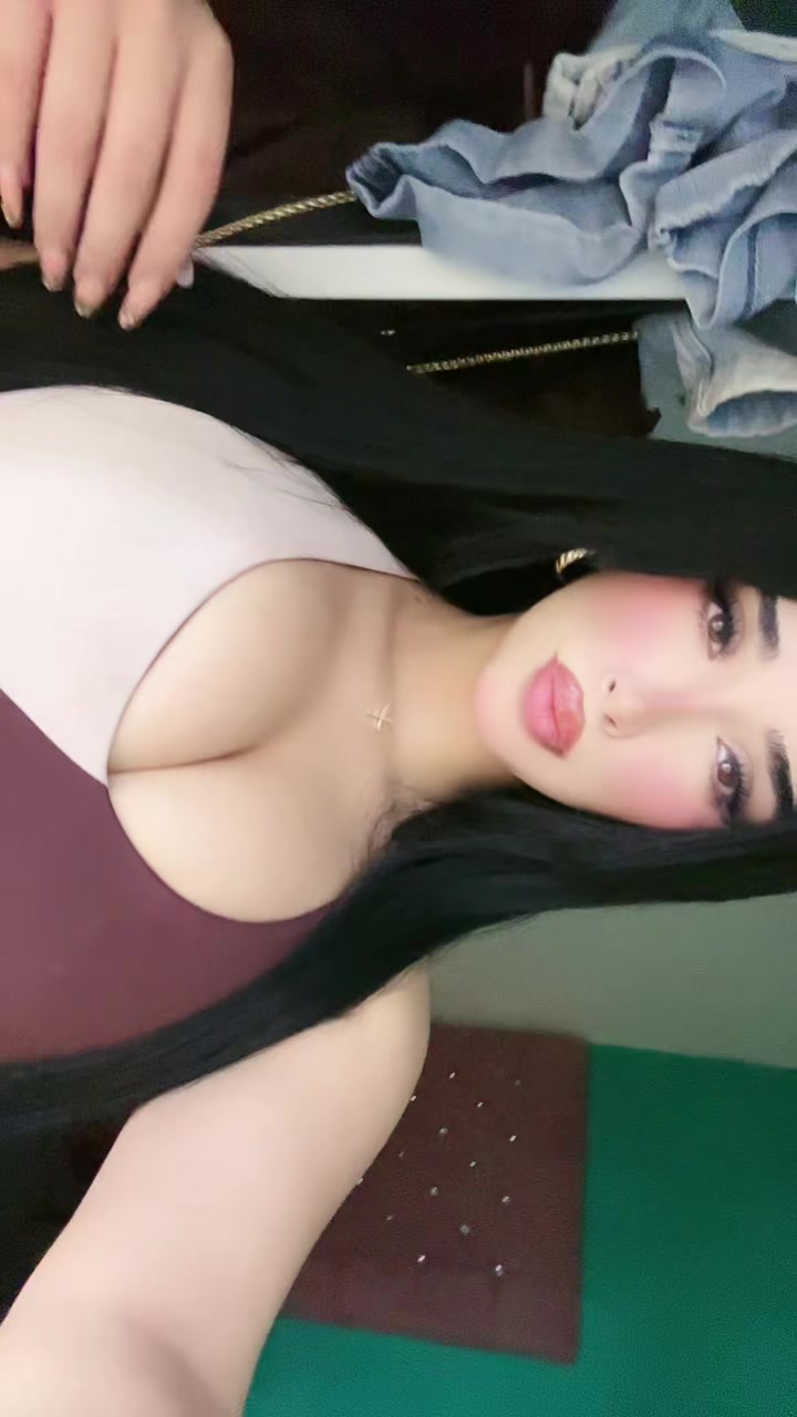 @Gómez