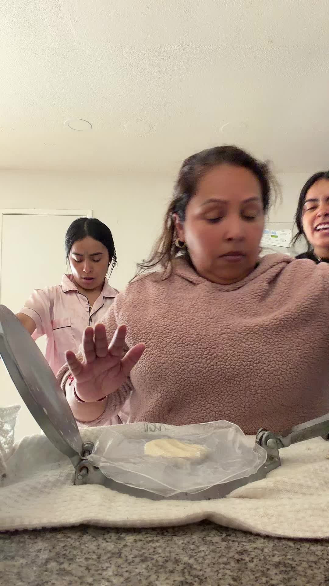 @Las gemelas Reyes