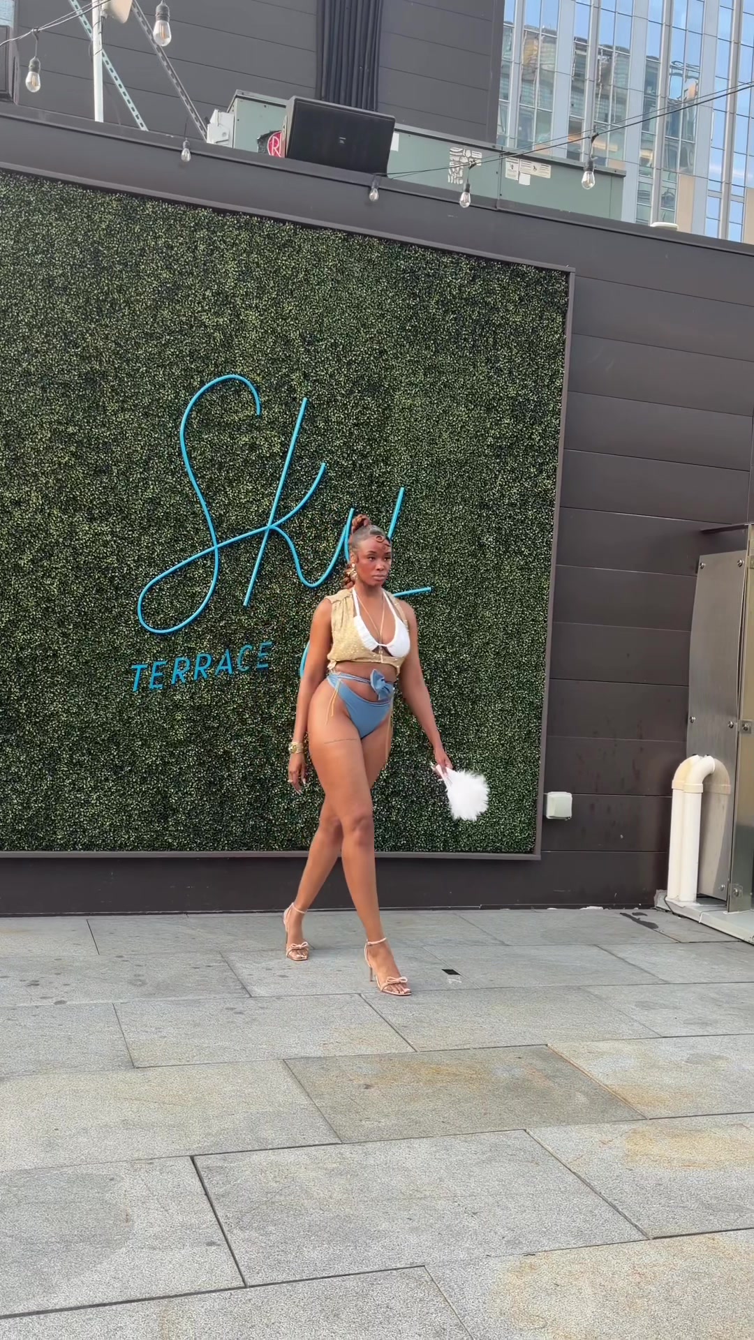 @kristenhdsn