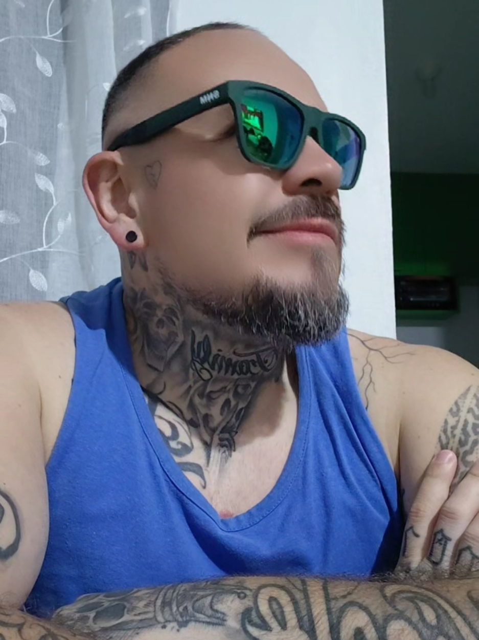 @Iker Chow Vlogs