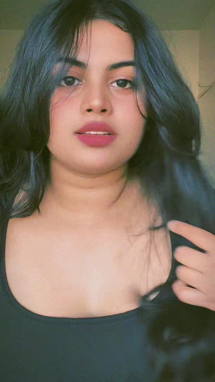 @Divya ᥫ᭡✨