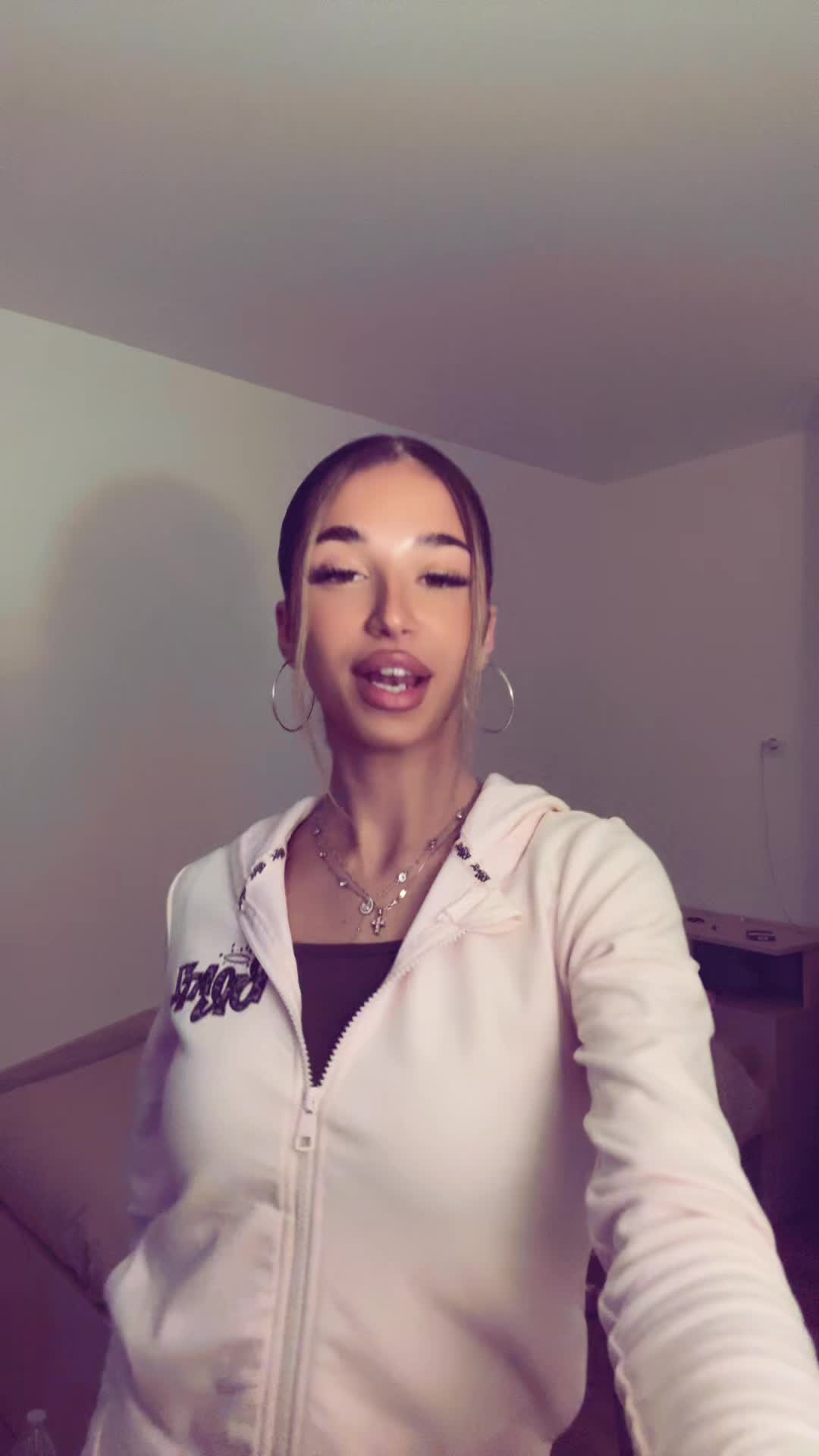 @LS⭐️