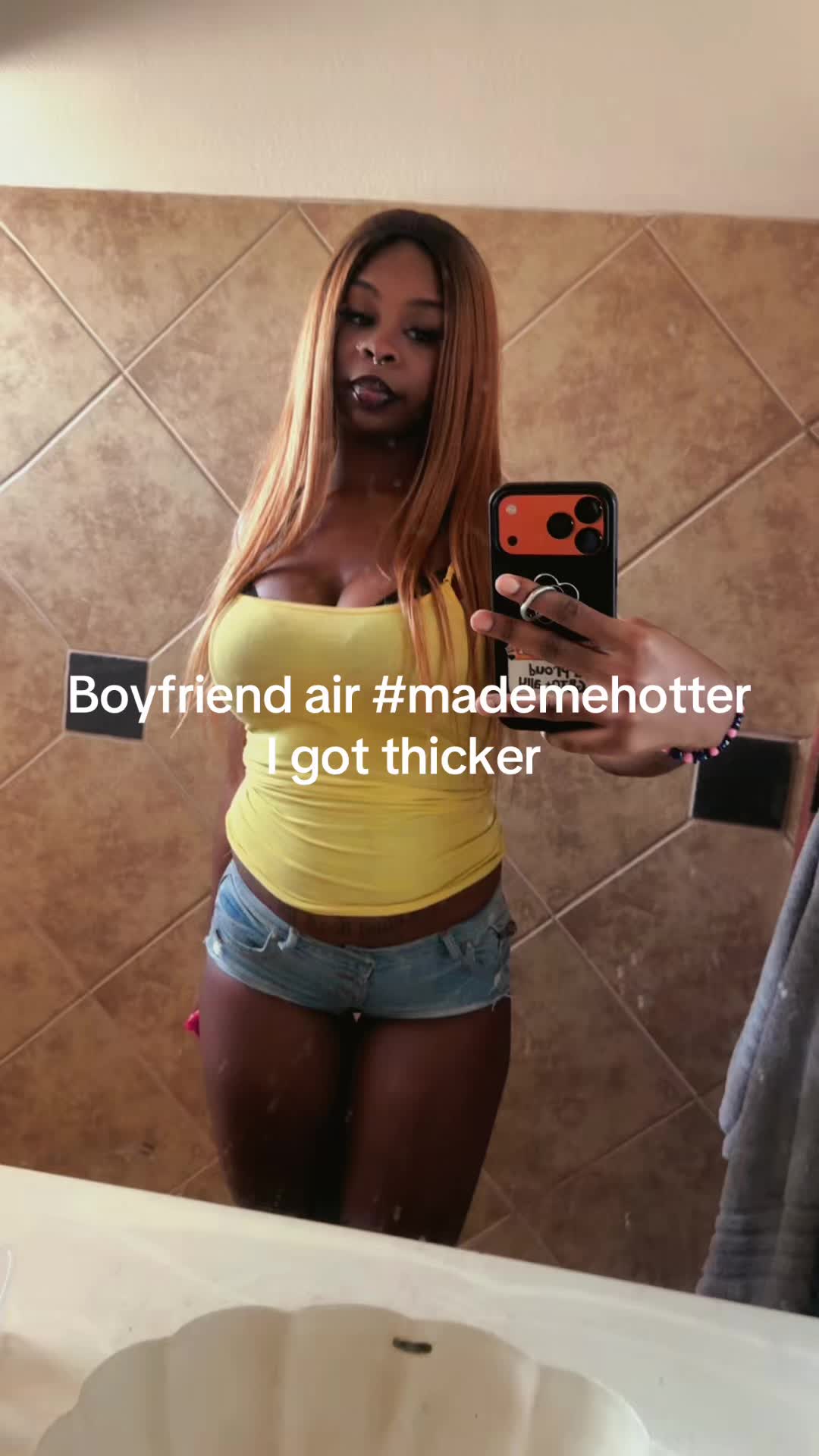 @urmomsbushy
