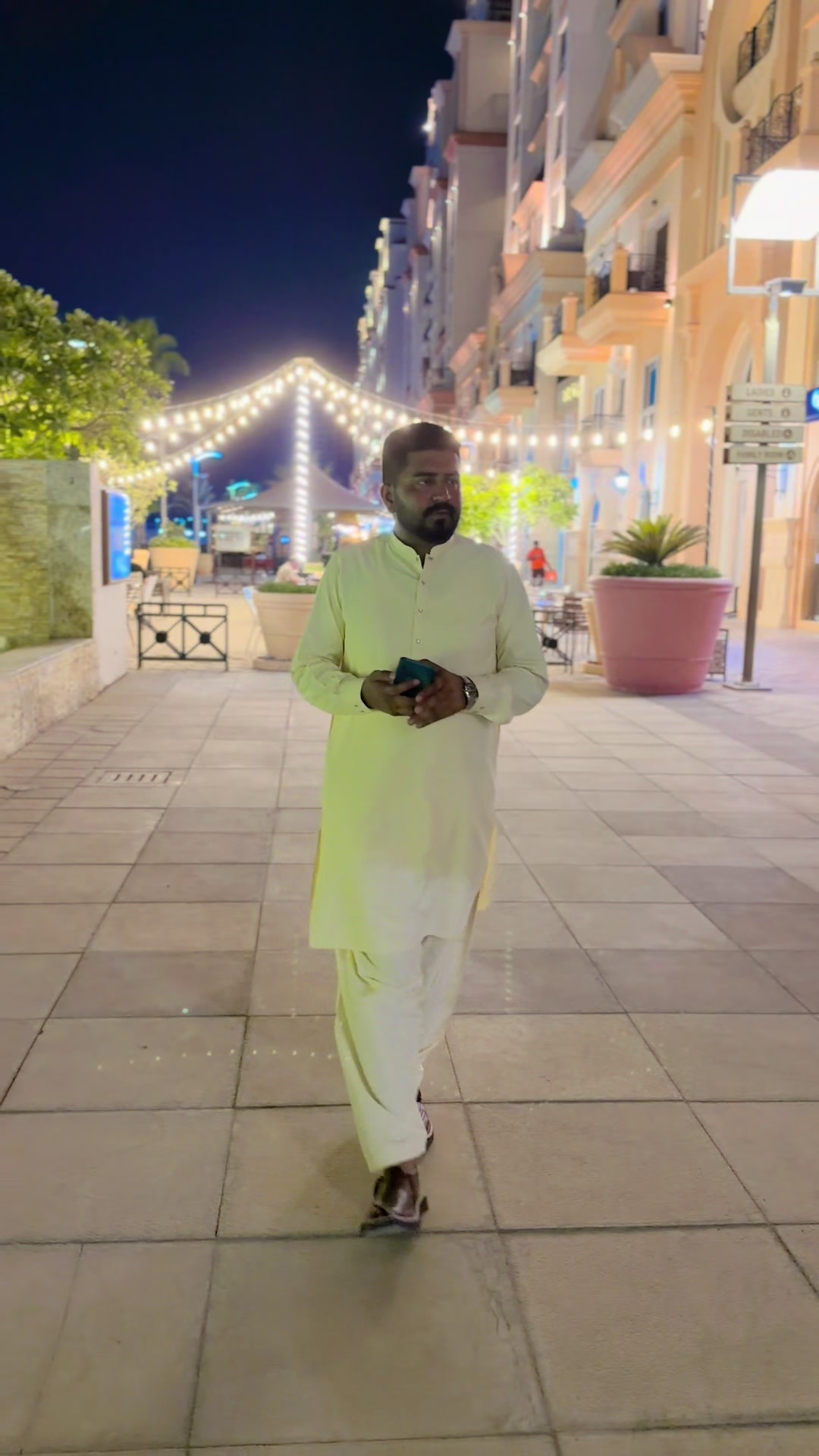 @Lovely. Sandhu. 🇦🇪❤️🇵🇰