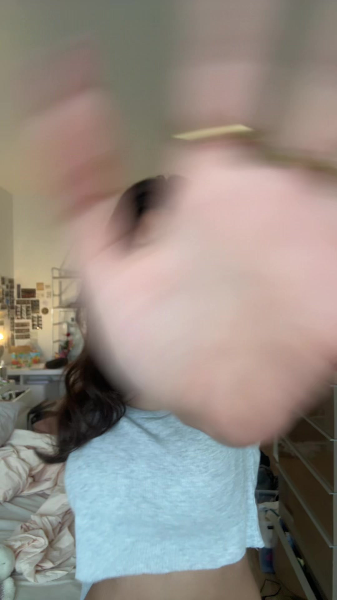 @whooischarlotte