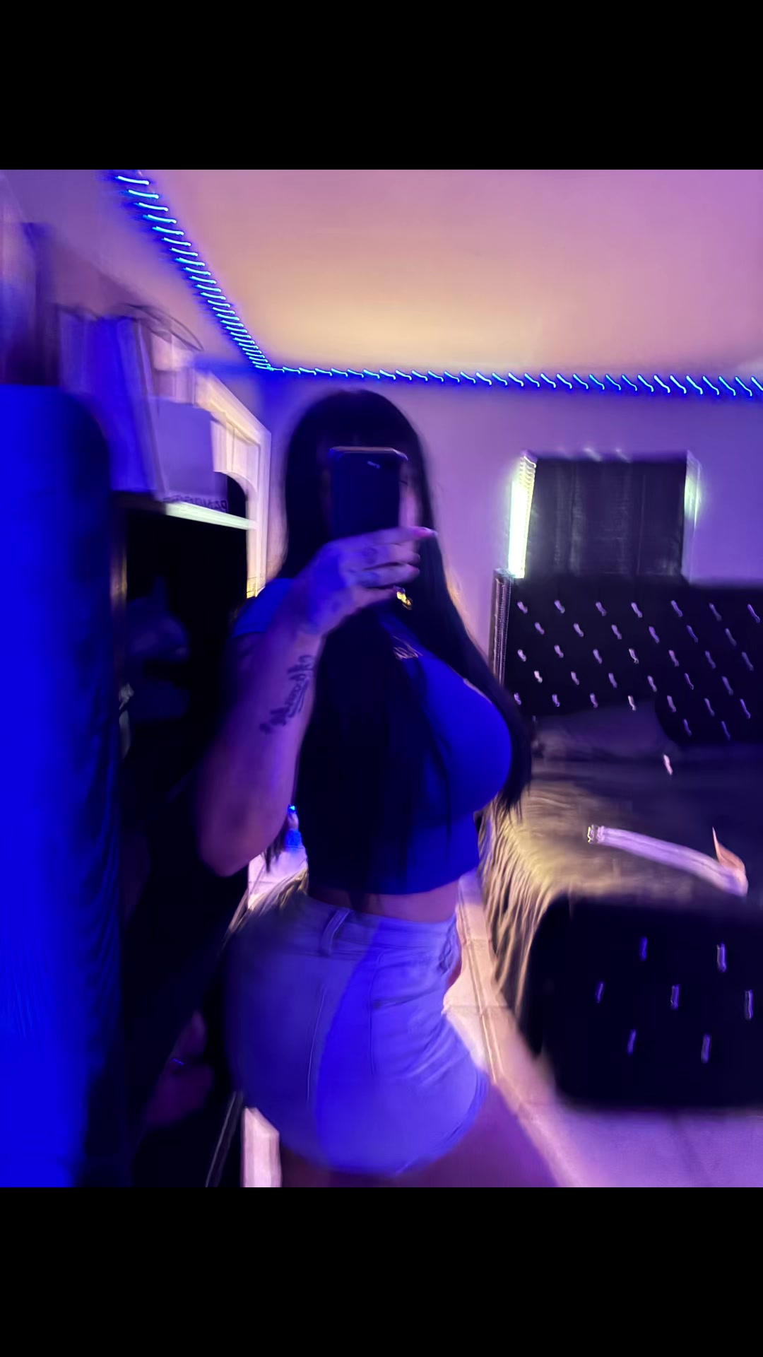 @Erikasaldana